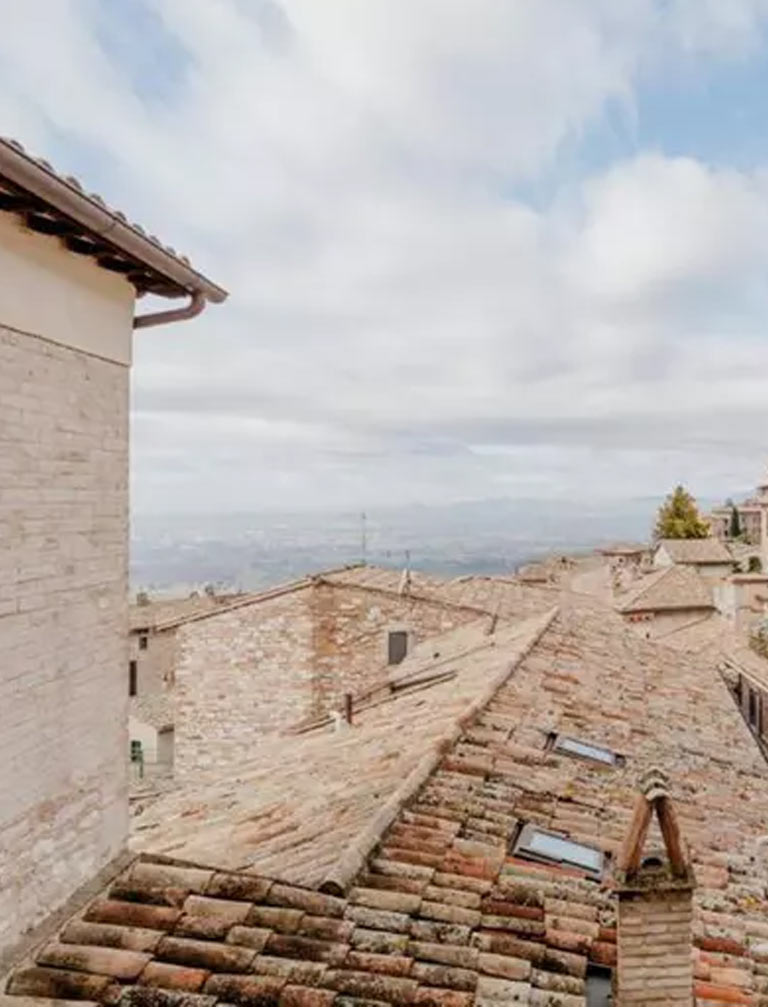 elu-short-rent-assisi-esterni-partodallumbria